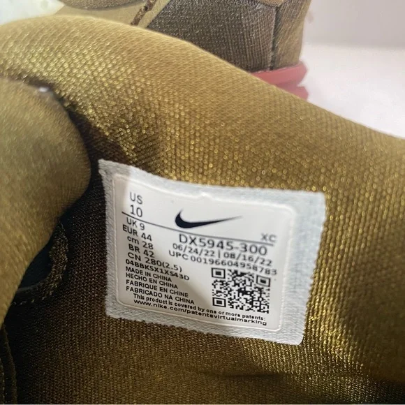 Nike Kyrie 8 / N7 Olive Flak/Lt Orewood Brown in size 10